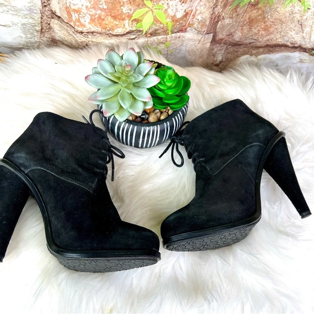 OPENING CEREMONY Quiet Luxury Black Suede Lace-Up Ankle Boots, 36